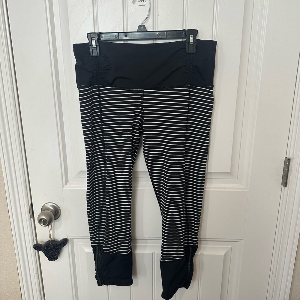 Lululemon size 10 leggings